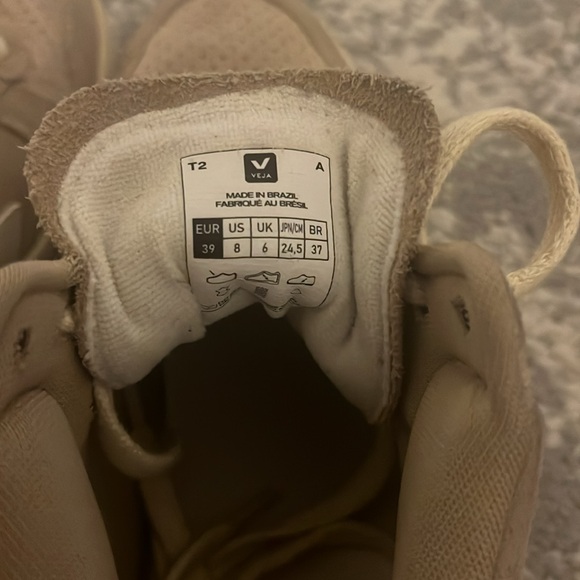 Veja V-15 Women’s 8 - Picture 5 of 5